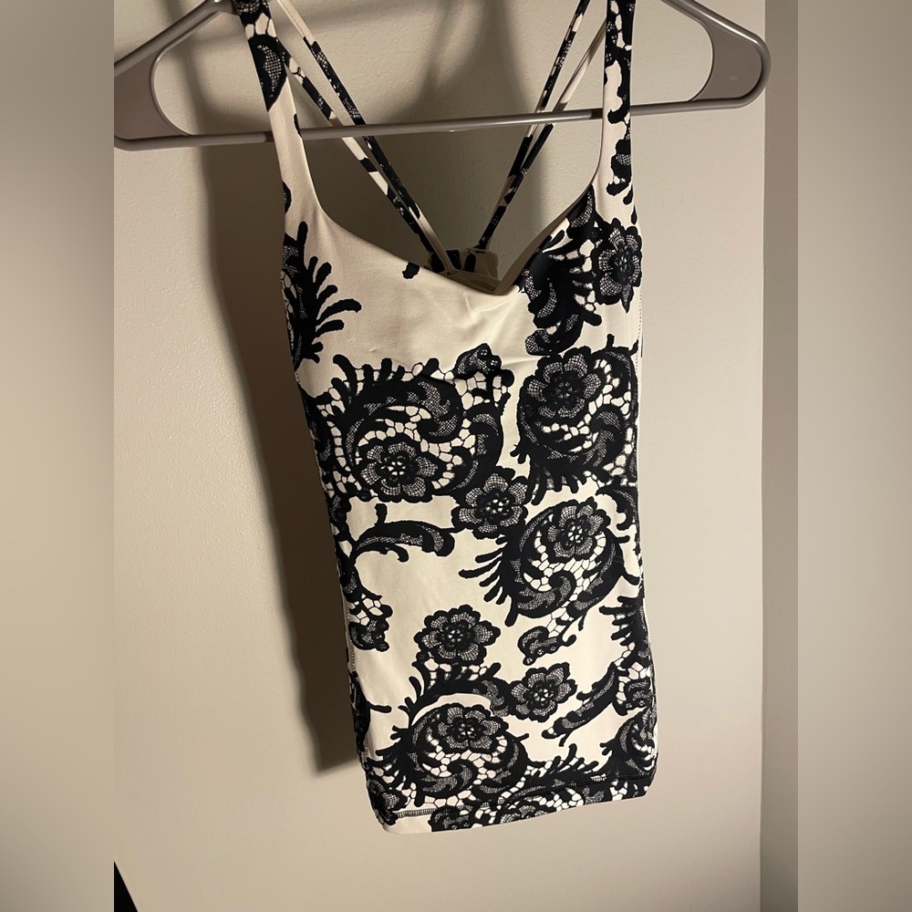 Lululemon Free to Be Tank